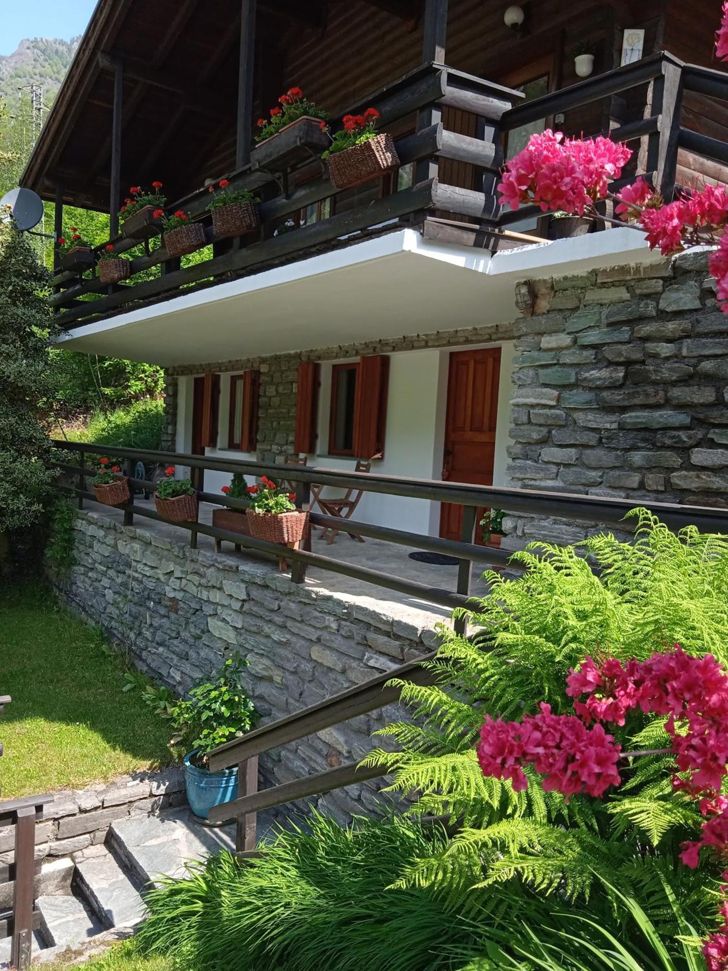 Lo Chalet Bed and Breakfast Pontboset Exterior foto